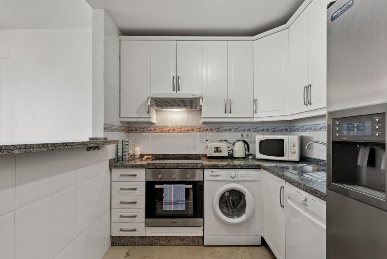 Marysol Beachclose With Pool By Costarentals - Ref 200 Apartment